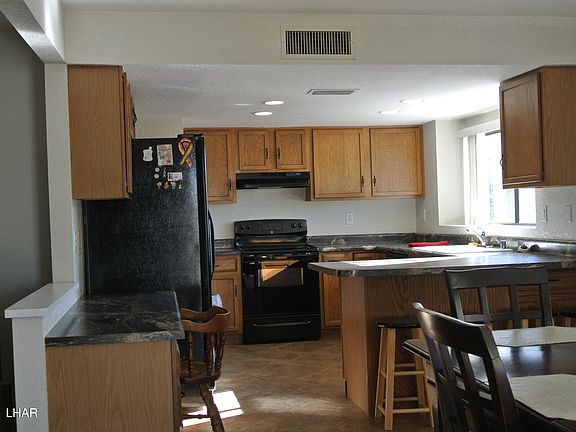 3rd image of 2114 Pima Dr N