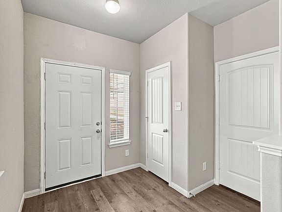 5th image of 22322 Clear Castle Dr