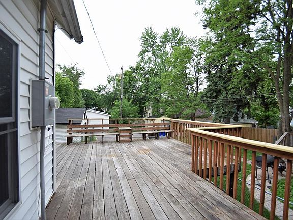 2nd image of 727 Jessamine Ave E