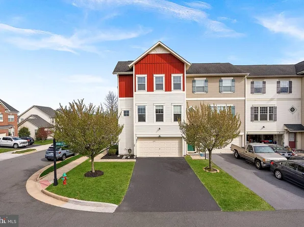201 Arrow Crown Ct, Stephenson, VA 22656
