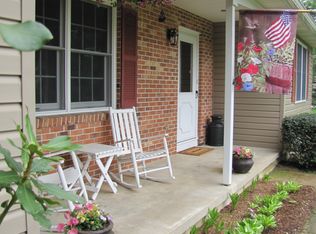 114 Galloping Hill Rd, Lincoln University, PA 19352