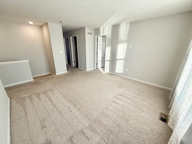 4385 Legacy Greens Dr — Photo 33