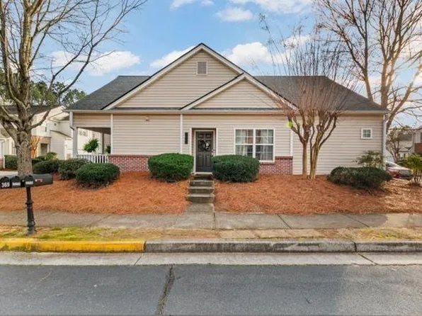 369 Hiawassee Dr, Woodstock, GA 30188