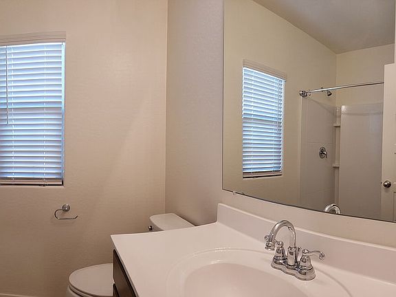 Suite Bathroom