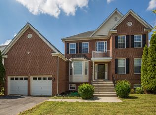77 Revere Dr, Charles Town, WV