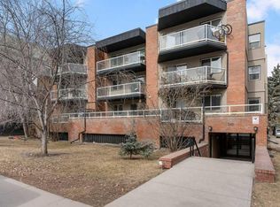 210 S 25th Ave SW #10, Calgary, AB T2S0L1