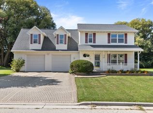 517 Donna St, Chilton, WI 53014