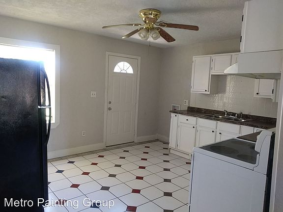5th image of 2215 NW 26th St