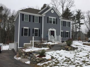 62 Hawthorne Dr, Auburn, NH 03032