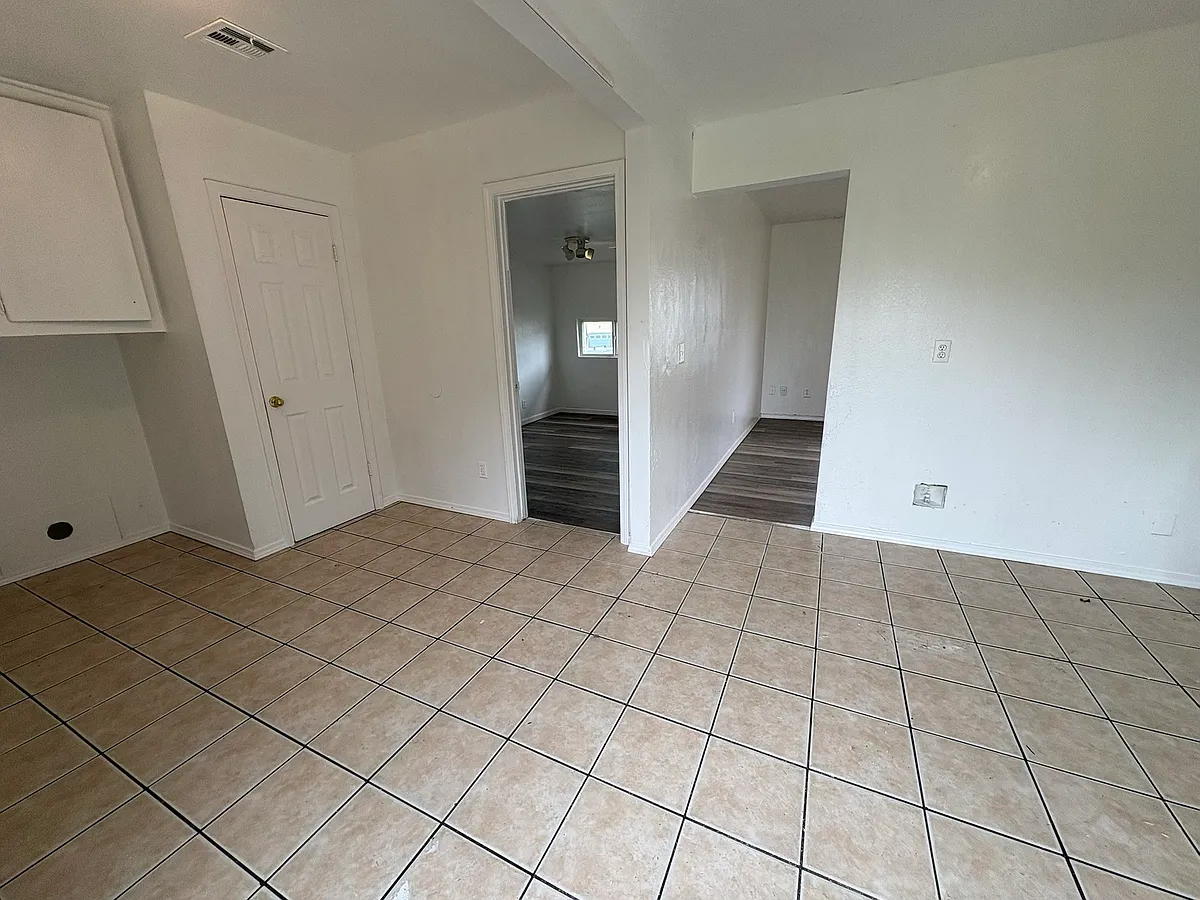 Building Photo - 2924 SW 48th St