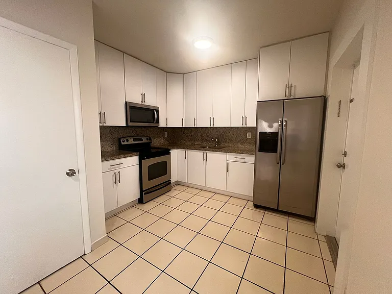 1410 SW 37th Ave — Photo 11
