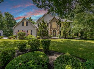 62 Maverick Dr, Auburn, NH 03032