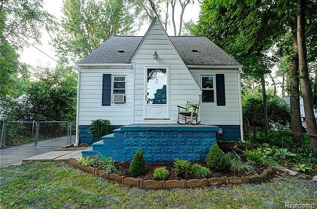 1st image of 4088 Lomley Ave