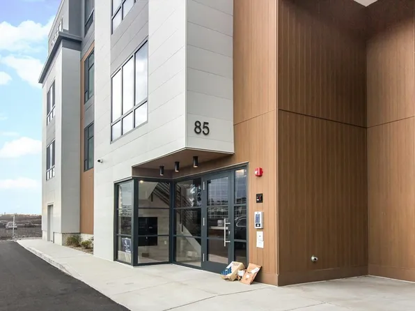 85 Myrtle St Unit 301, Quincy, MA 02171