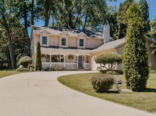 3227 Cherry Tree Ln, Elkhart, IN 46514