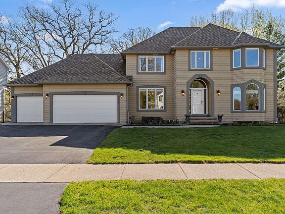 2nd image of 17718 Kingsway Path