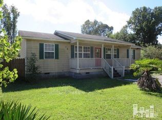 16 Oliver Ln, Burgaw, NC 28425