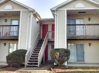 1717 Stoney Creek Arch APT D, Chesapeake, VA 23320