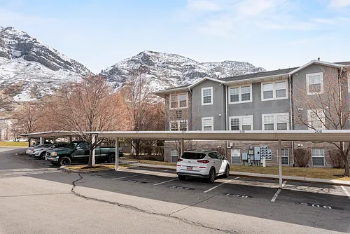 532 N Seven Peaks Blvd Photo 1
