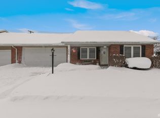 4605 Riversedge Dr, Mishawaka, IN 46544