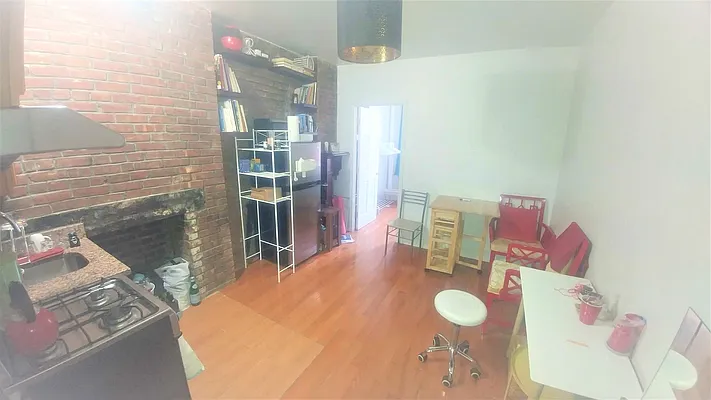 Rented by Downtown Mgt & Realty LLC | media 7