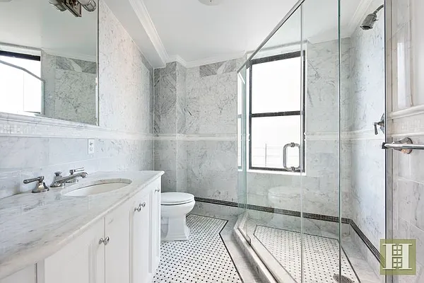 Rented by Halstead Real Estate | media 32