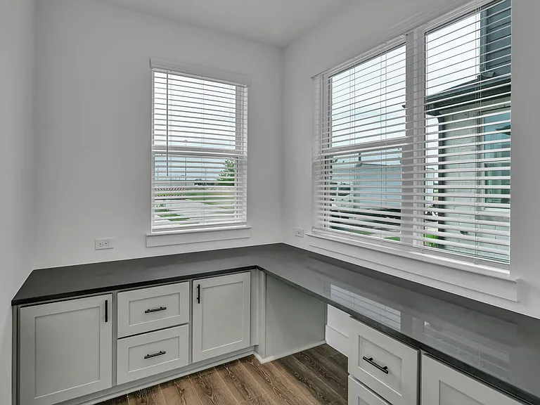 855 Lennox Dr — Photo 14