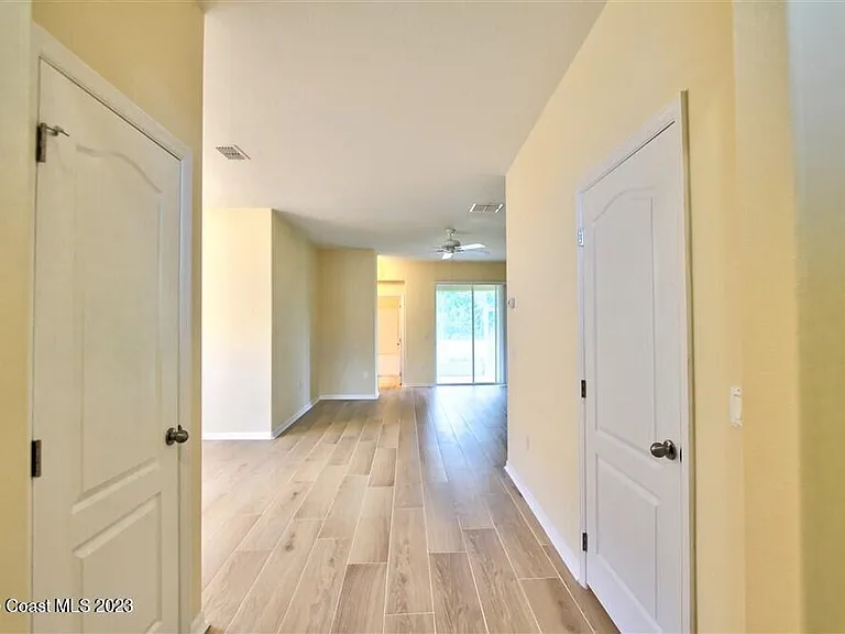 5834 Trieda Dr — Photo 5