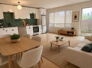 2460 NE Northgate Way APT 8, Seattle, WA 98125