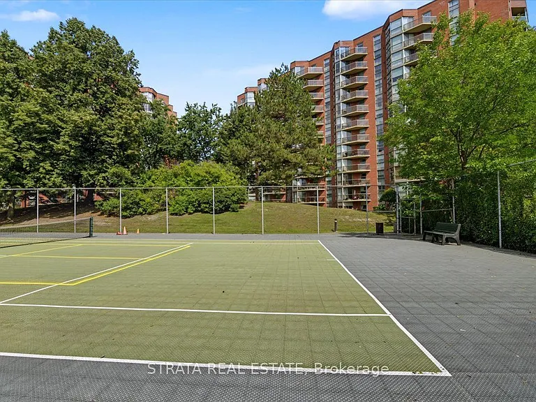 20 Dean Park Rd #Penthouse 8 — Photo 24