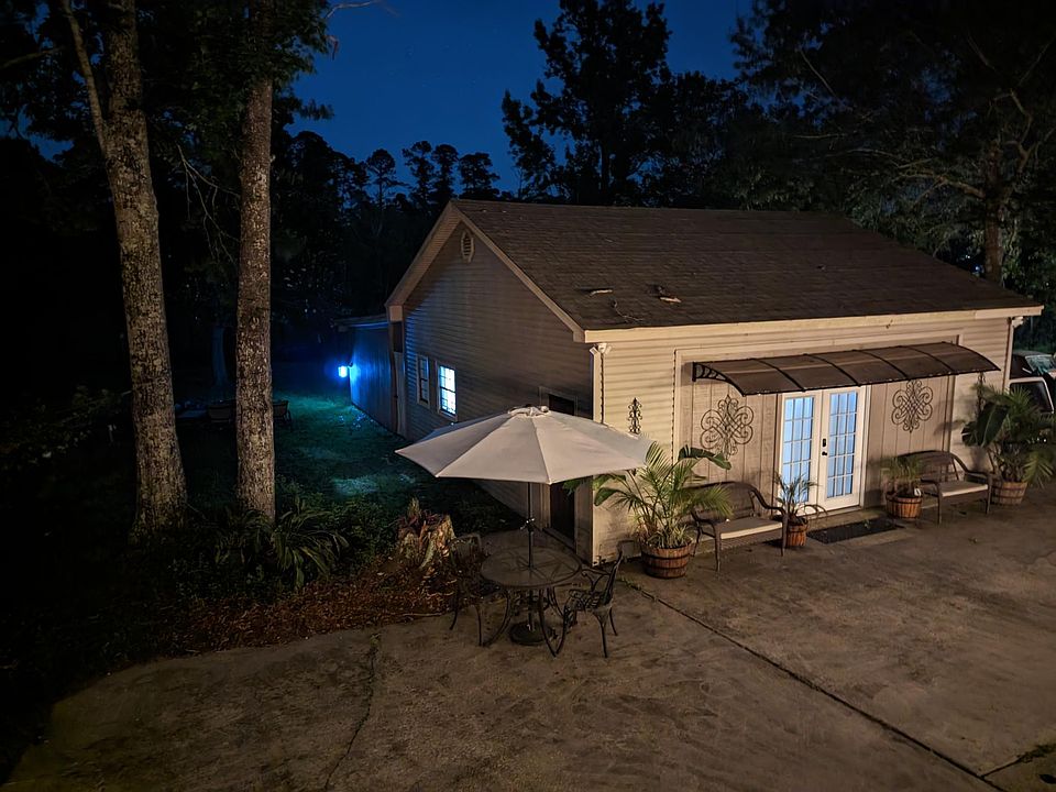 1st image of 170 E Pearl Dr #A