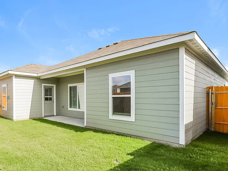 1500 Harvester Dr — Photo 15