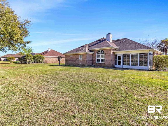 3rd image of 9419 Lakeview Dr