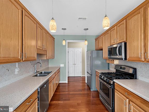 4th image of 1408 Joppa Forest Dr #J-9