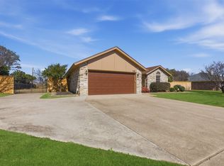 320 Randy Rd, Roanoke, TX 76262