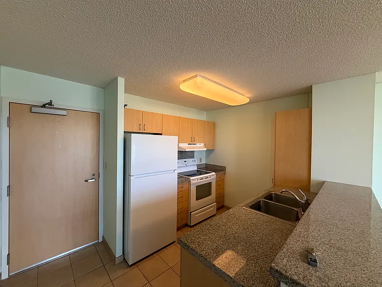 1315 Kalakaua Ave #1408 — Photo 6