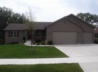 12516 Marsh Landing Pkwy, Cedar Lake, IN 46303