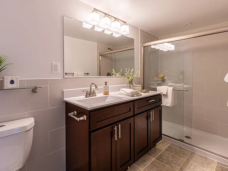 Merrifield at Dunn Loring Station Apartments — Photo 9