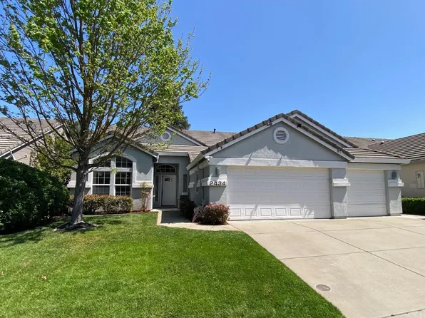 2434 Walnut Oaks Ln, Carmichael, CA 95608