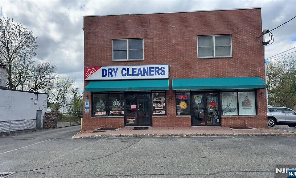 1st image of 351 Main Ave