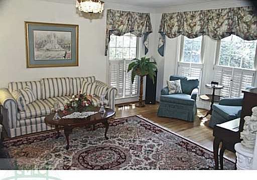 5th image of 9 Tomachichi Ln