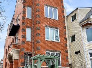 3300 N Lakewood Ave #1, Chicago, IL 60657