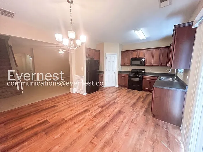 1722 Coleville Oak Ln — Photo 6