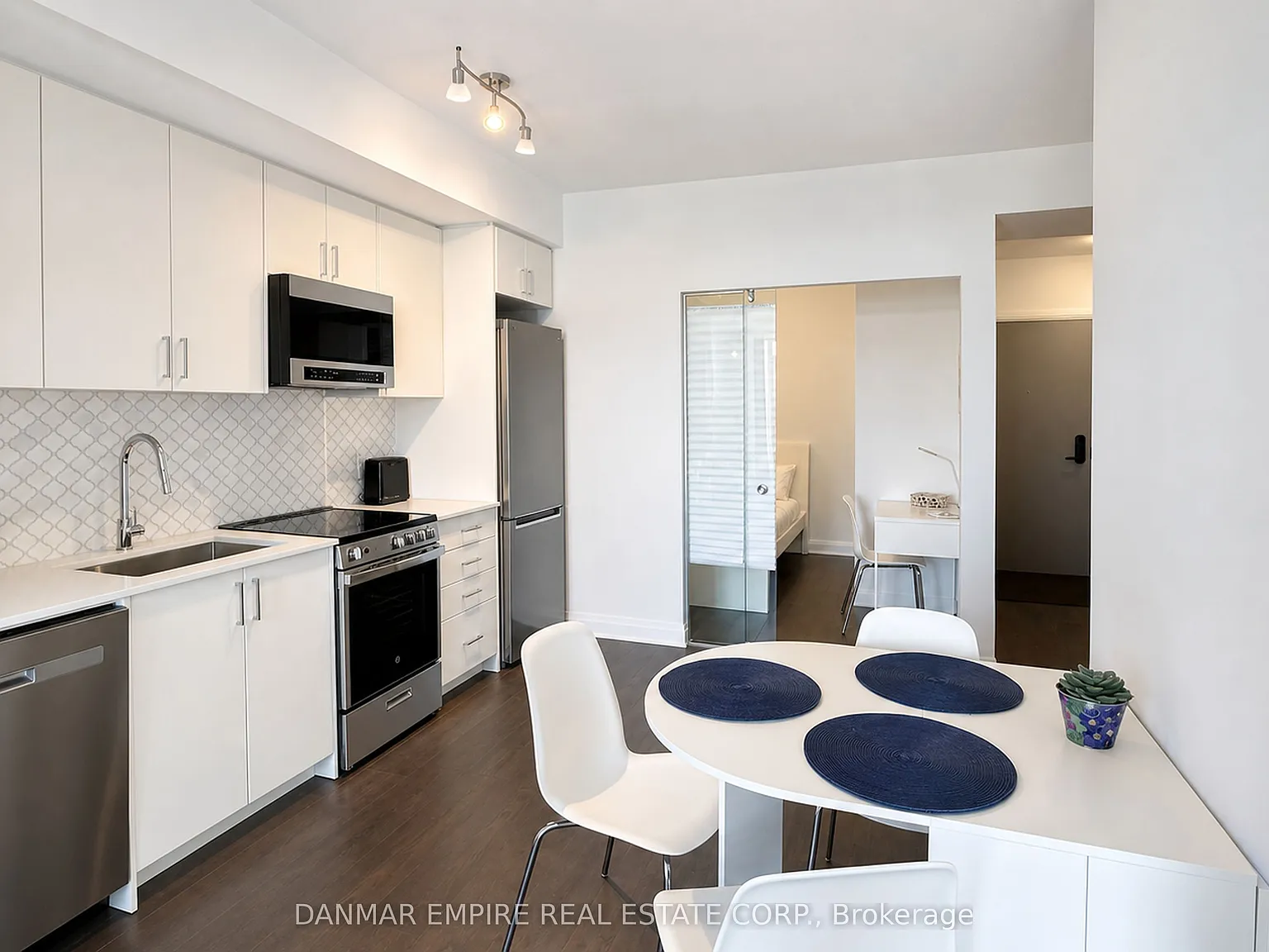 2 bed, $3,100 — Photo 2