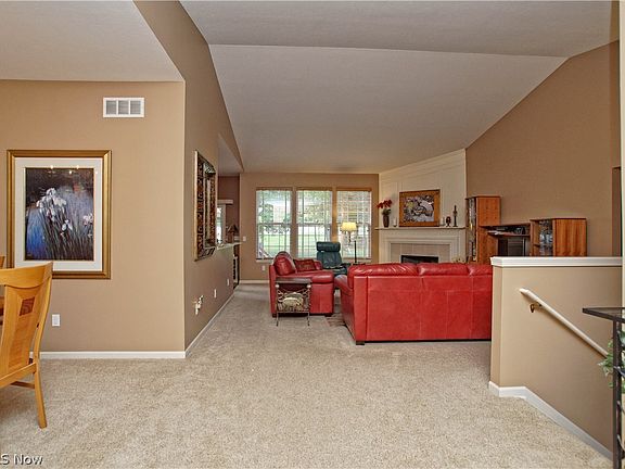 3rd image of 7862 Rockdove Ln