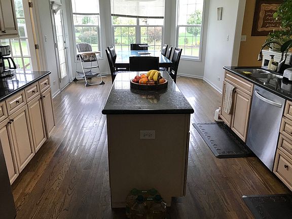 3rd image of 26153 Whispering Woods Cir