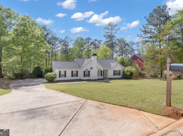 245 Hidden Brook Trl, Newnan, GA 30265