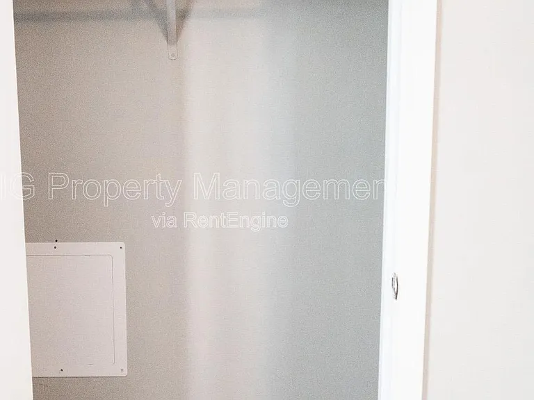 129 Hillcrest Dr #9 — Photo 6