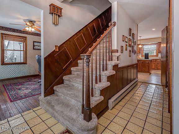 3rd image of 18 Louise Rd