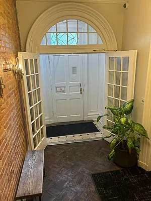 Rented by Avenues Real Estate | media 3